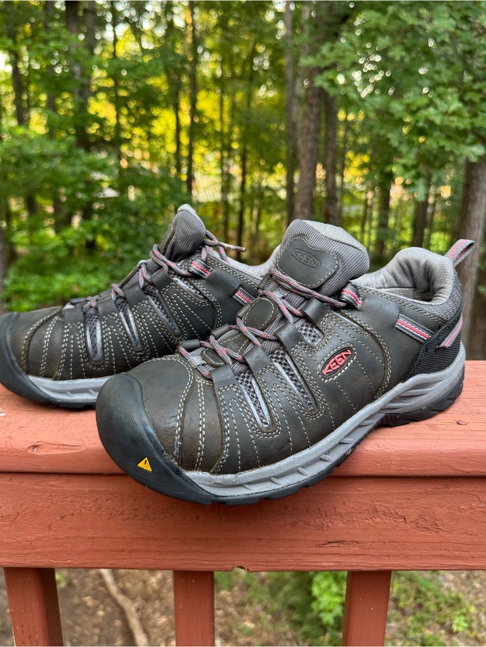 KEEN Utility Flint II Steel Toe Work Shoes Magnet Rose Non Slip 8.5
